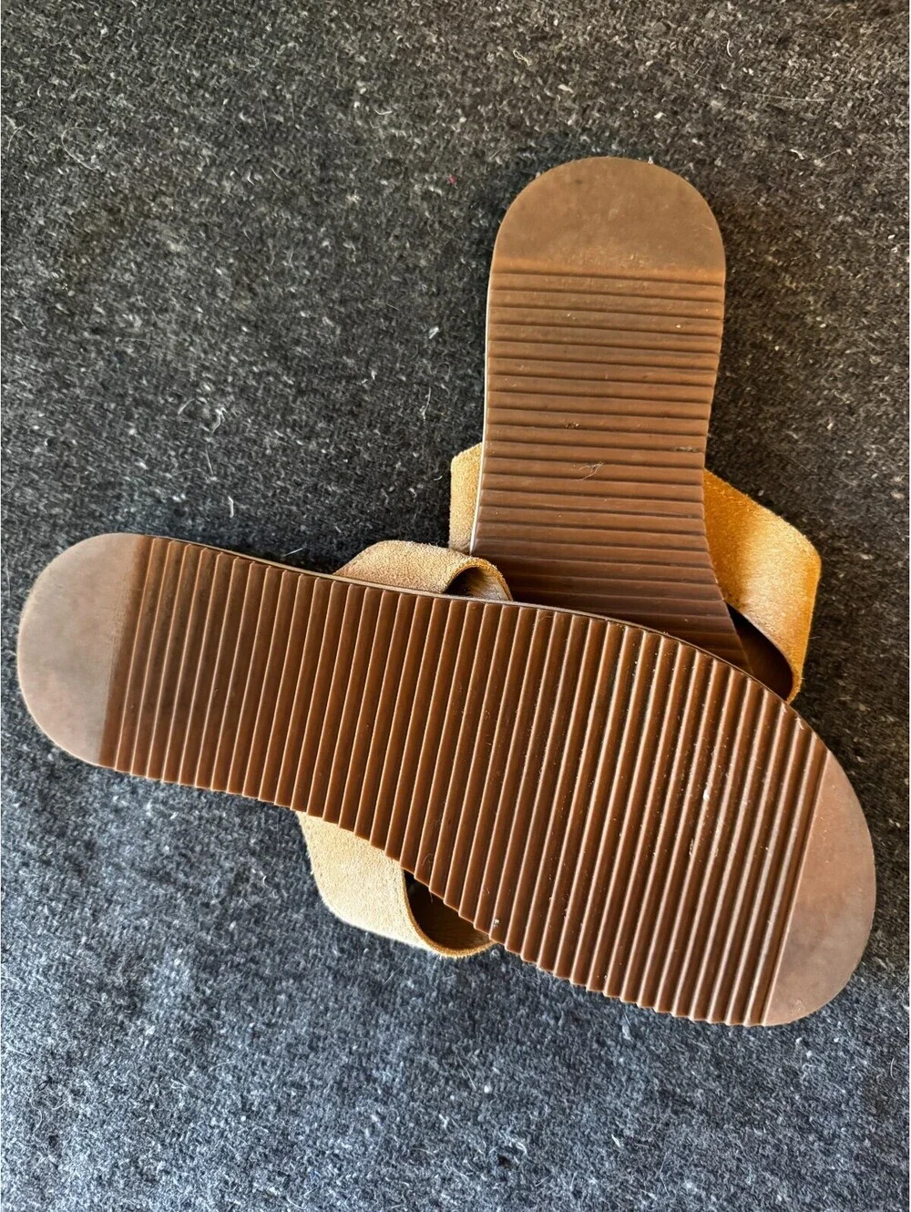 Allen Edmonds Suede Flip Flops in Camel - Men's 10